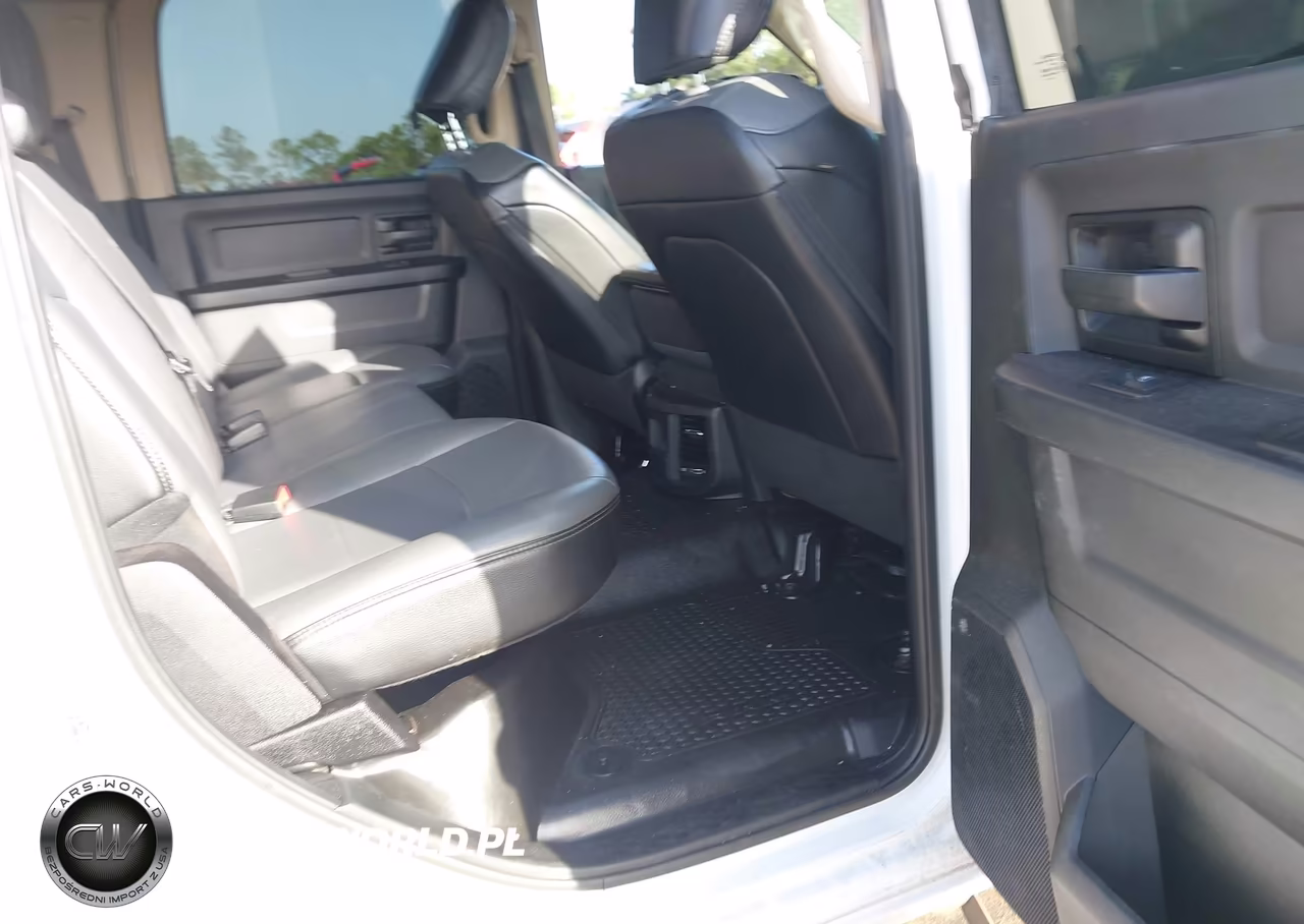 2020 Ram 2500 Tradesman 4X4 6'4 Box VIN:3C6UR5CL7LG251860 - 8