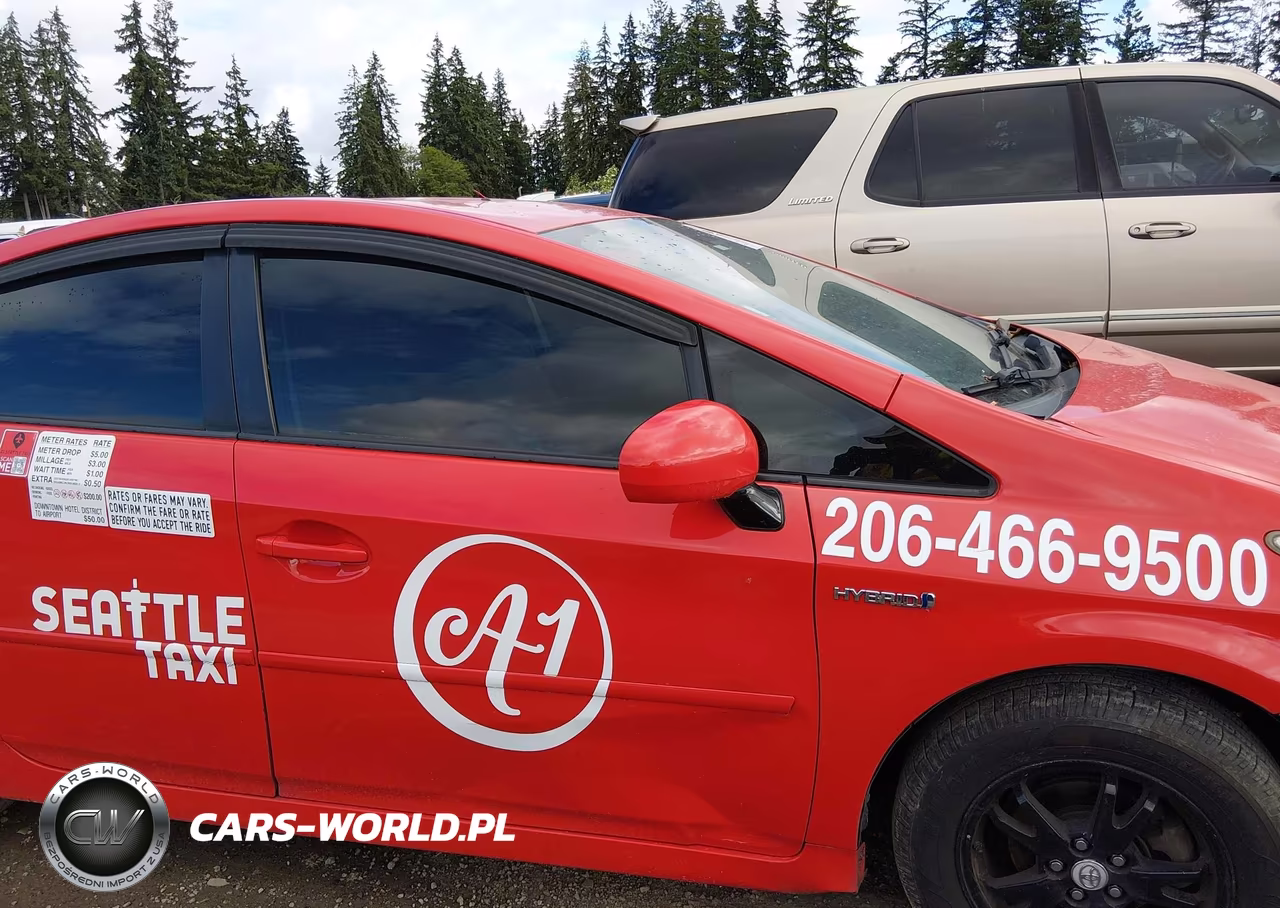 2014 Toyota Prius Three VIN:JTDKN3DUXE0358481 - 14