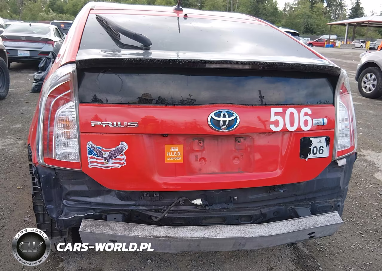2014 Toyota Prius Three VIN:JTDKN3DUXE0358481 - 6