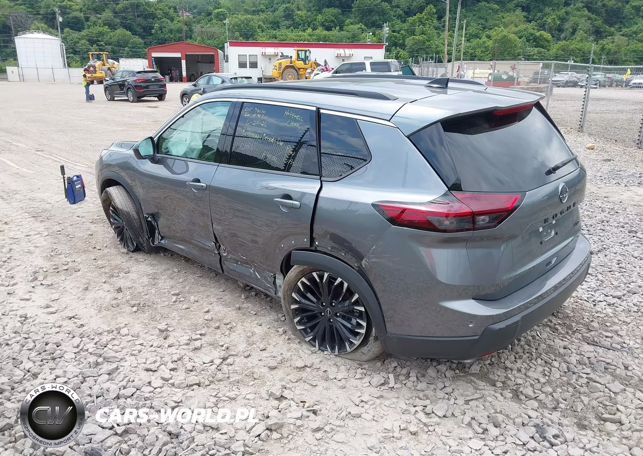 2026 Nissan Rogue Dark Armor VIN:5N1BT3BB7TC773580 - 3