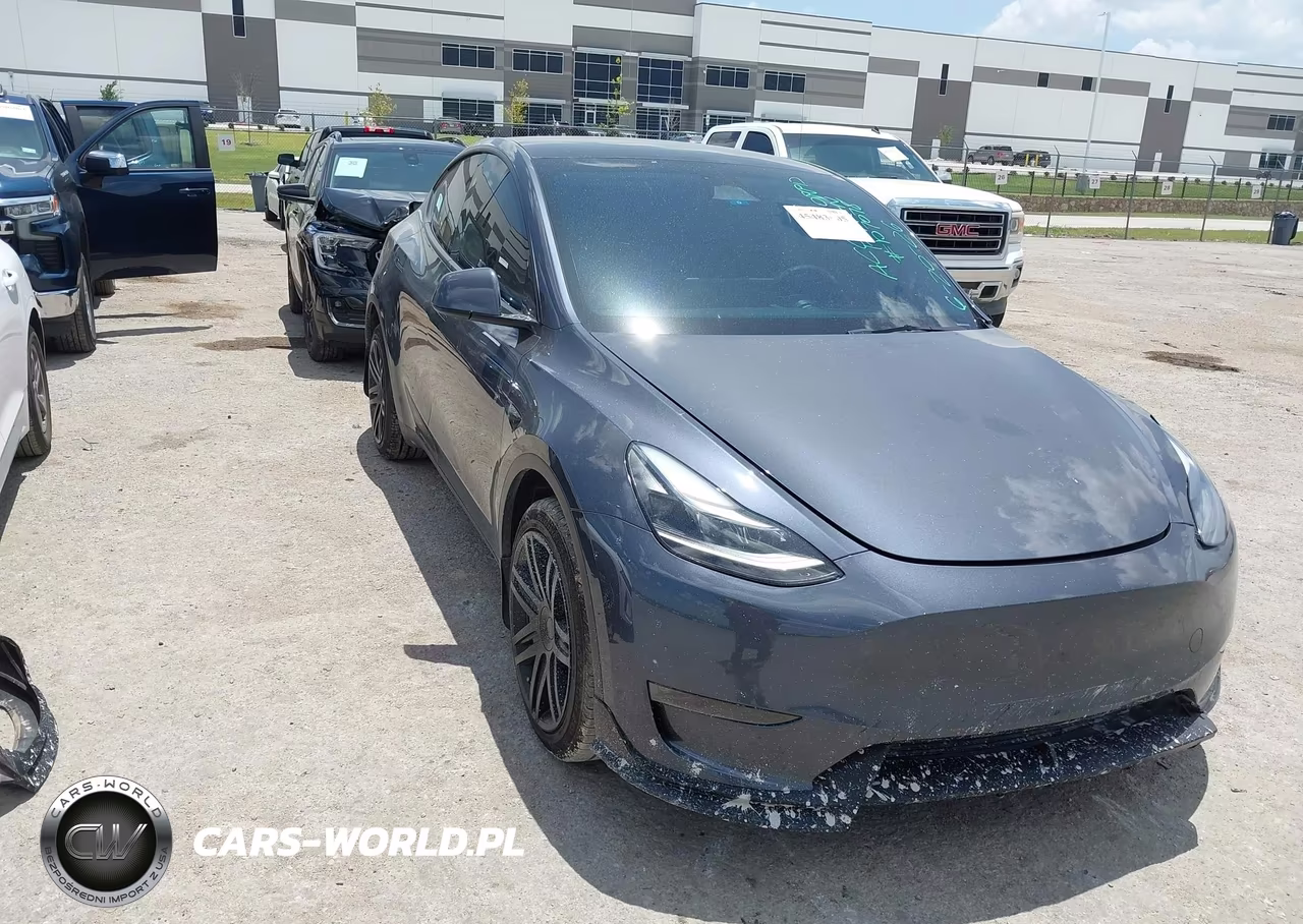 2024 Tesla Model Y Long Range Dual Motor All-Wheel Drive – zdjęcie 1 z 16