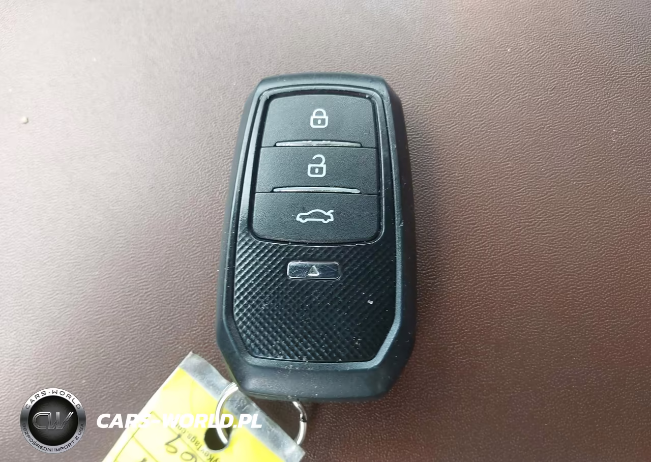 2018 Subaru Outback 2.5I Touring VIN:4S4BSATC6J3291159 - 11