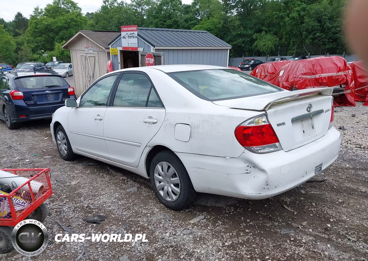 2005 Toyota Camry Le VIN:4T1BE30K85U537207 - 3
