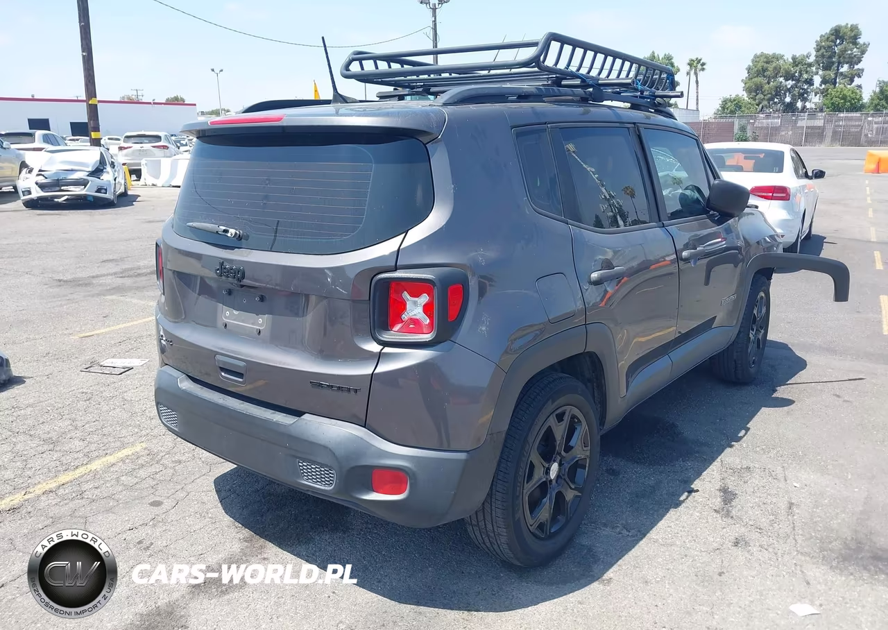 2018 Jeep Renegade Sport 4X4 VIN:ZACCJBAB8JPH44382 - 4
