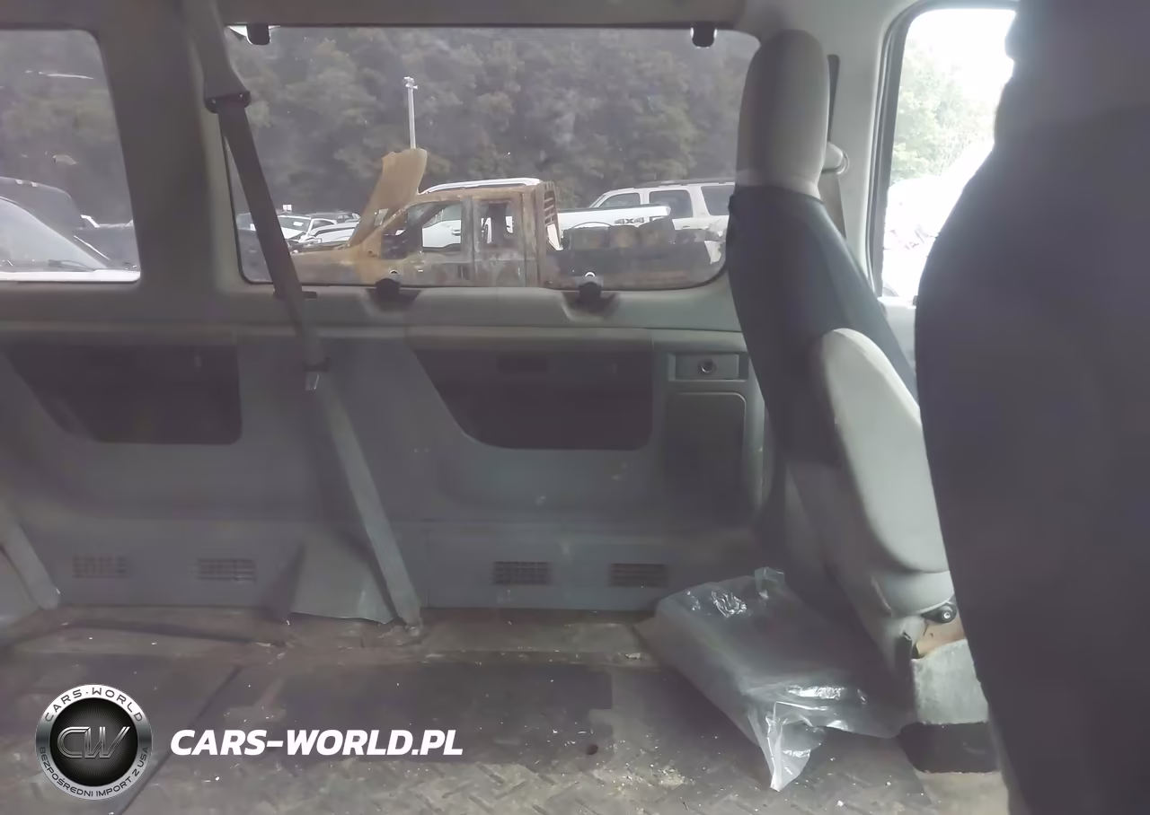 2011 Ford E-350 Super Duty Xl VIN:1FBNE3BL7BDA34887 - 8