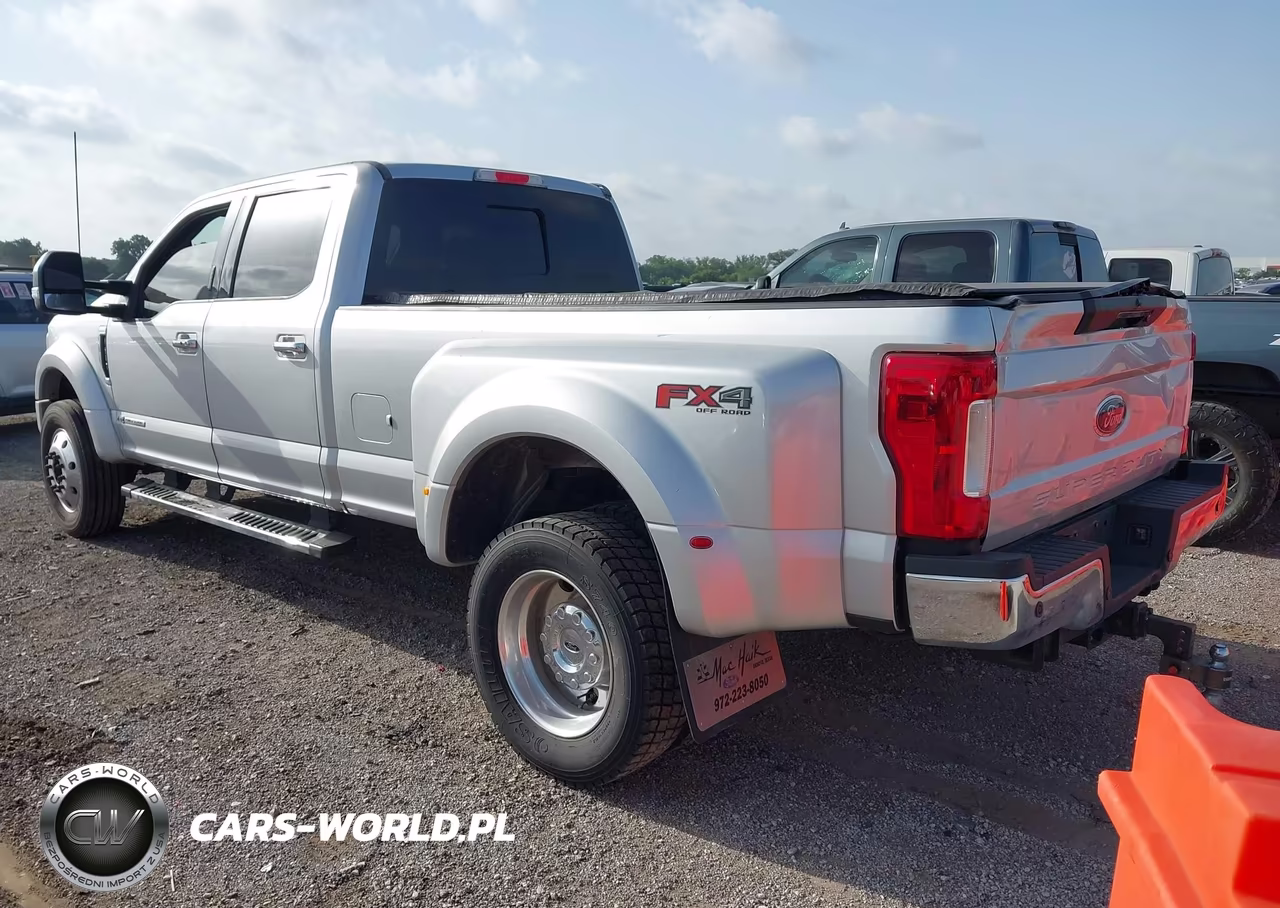 2017 Ford F-450 King Ranch-Lariat-Platinum-Xl-Xlt VIN:1FT8W4DT1HEB90306 - 3