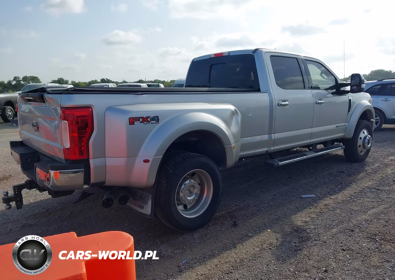 2017 Ford F-450 King Ranch-Lariat-Platinum-Xl-Xlt VIN:1FT8W4DT1HEB90306 - 4