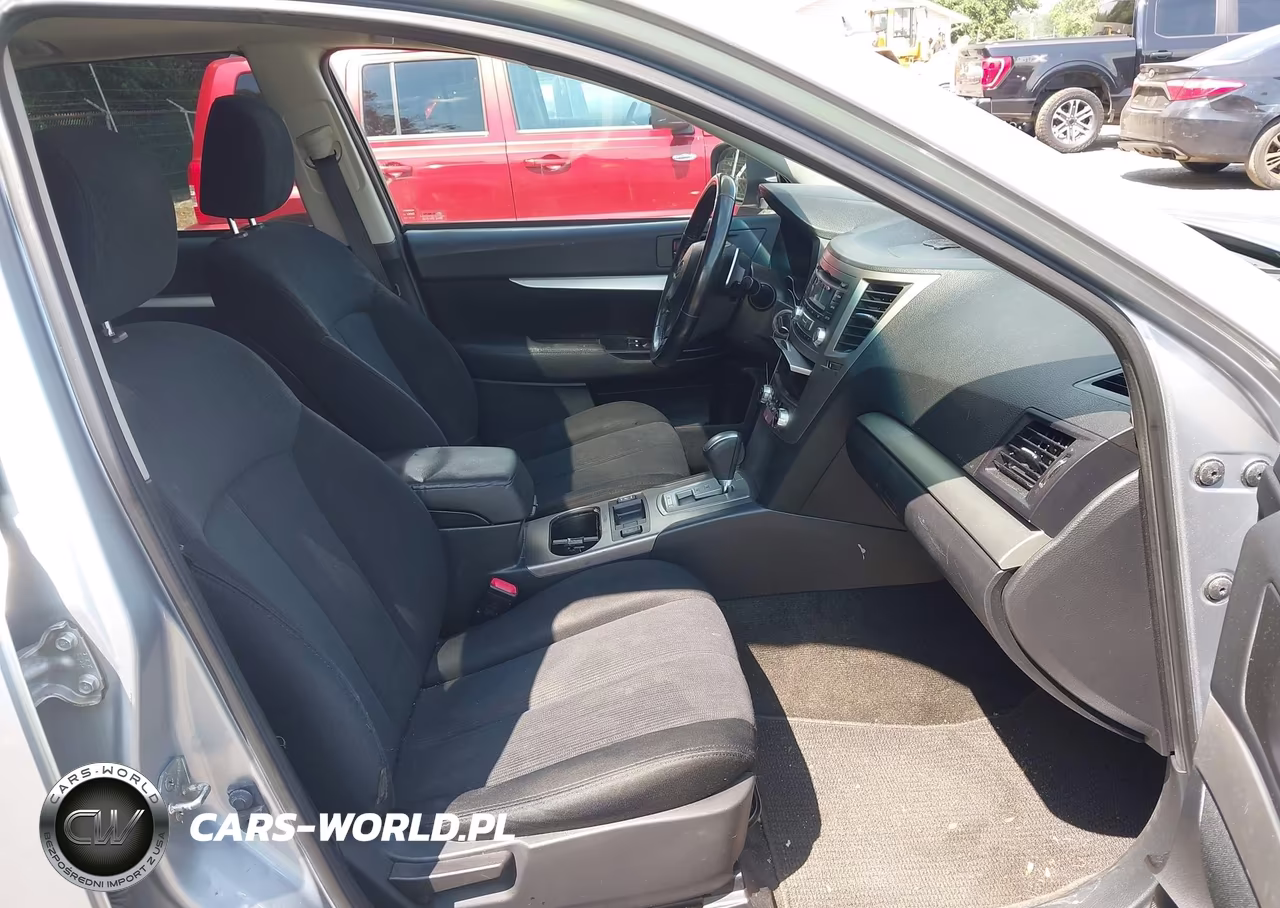 2013 Subaru Outback 2.5I Premium VIN:4S4BRBGC5D3303575 - 5