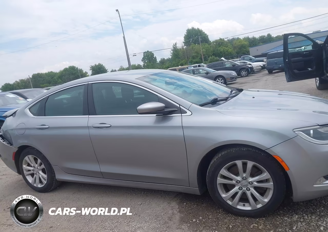 2015 Chrysler 200 Limited VIN:1C3CCCAG3FN516516 - 13