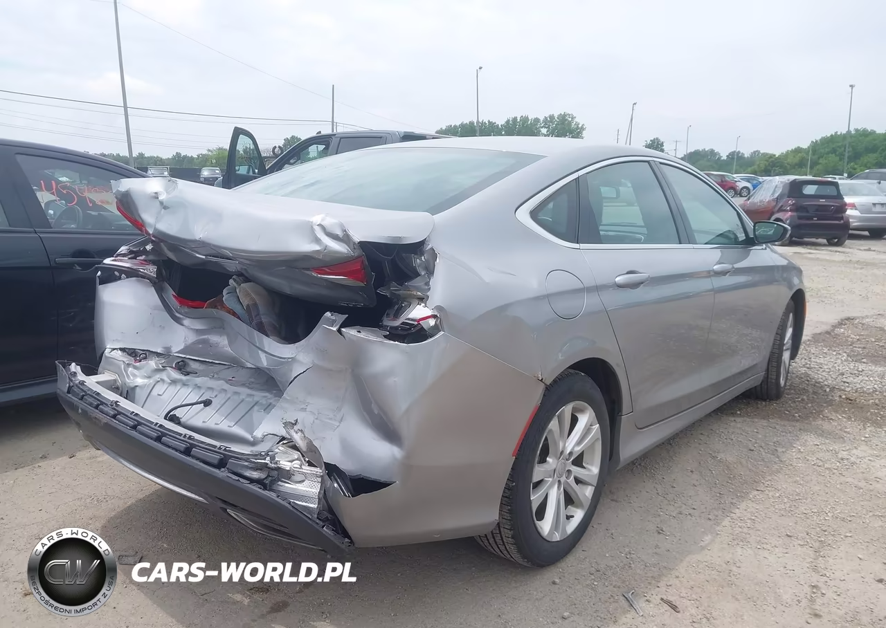 2015 Chrysler 200 Limited VIN:1C3CCCAG3FN516516 - 4