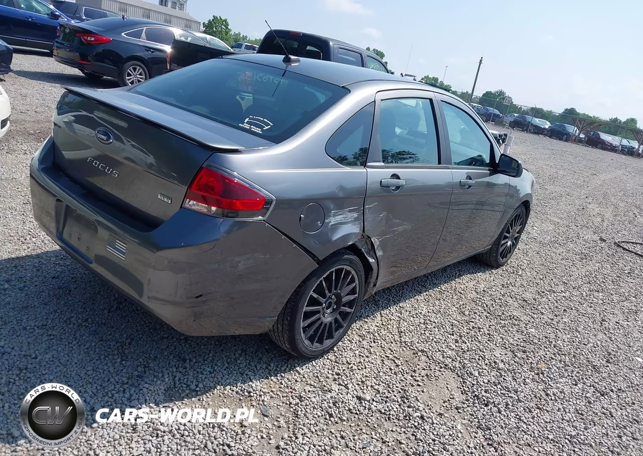 2011 Ford Focus Ses VIN:1FAHP3GNXBW162595 - 4