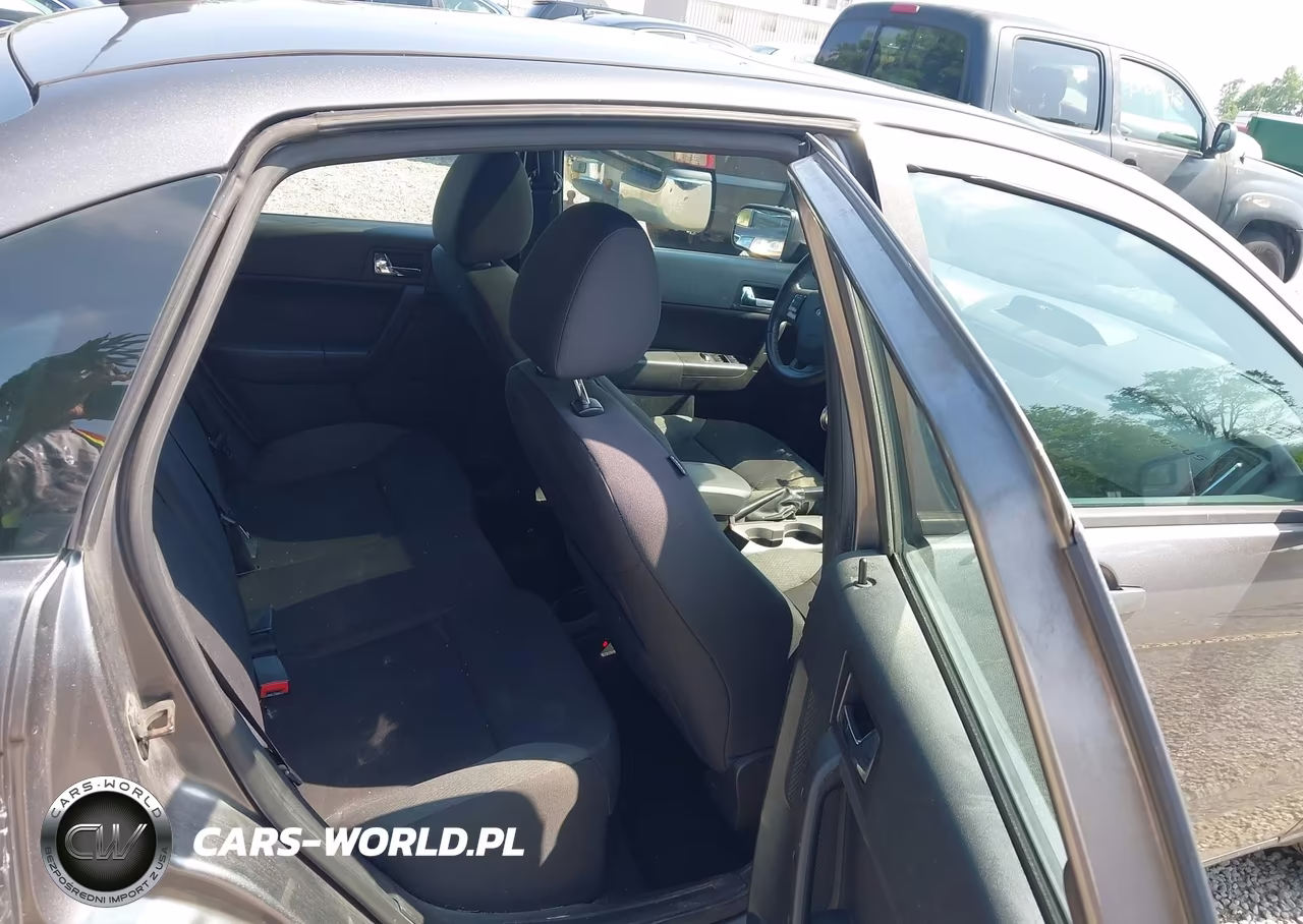 2011 Ford Focus Ses VIN:1FAHP3GNXBW162595 - 8