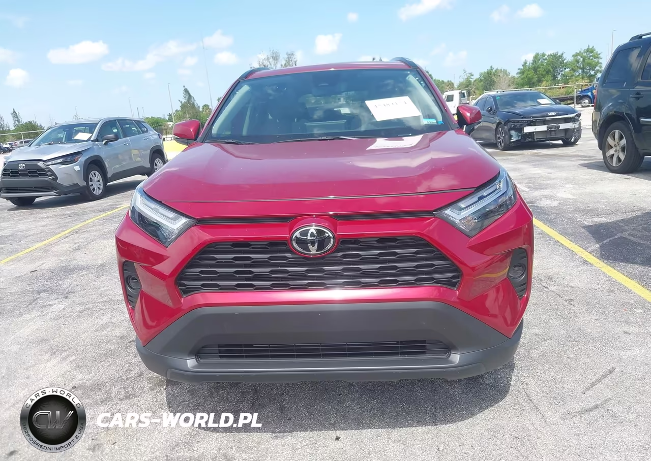 2025 Toyota Rav4 Xle VIN:2T3W1RFV3SW420378 - 12