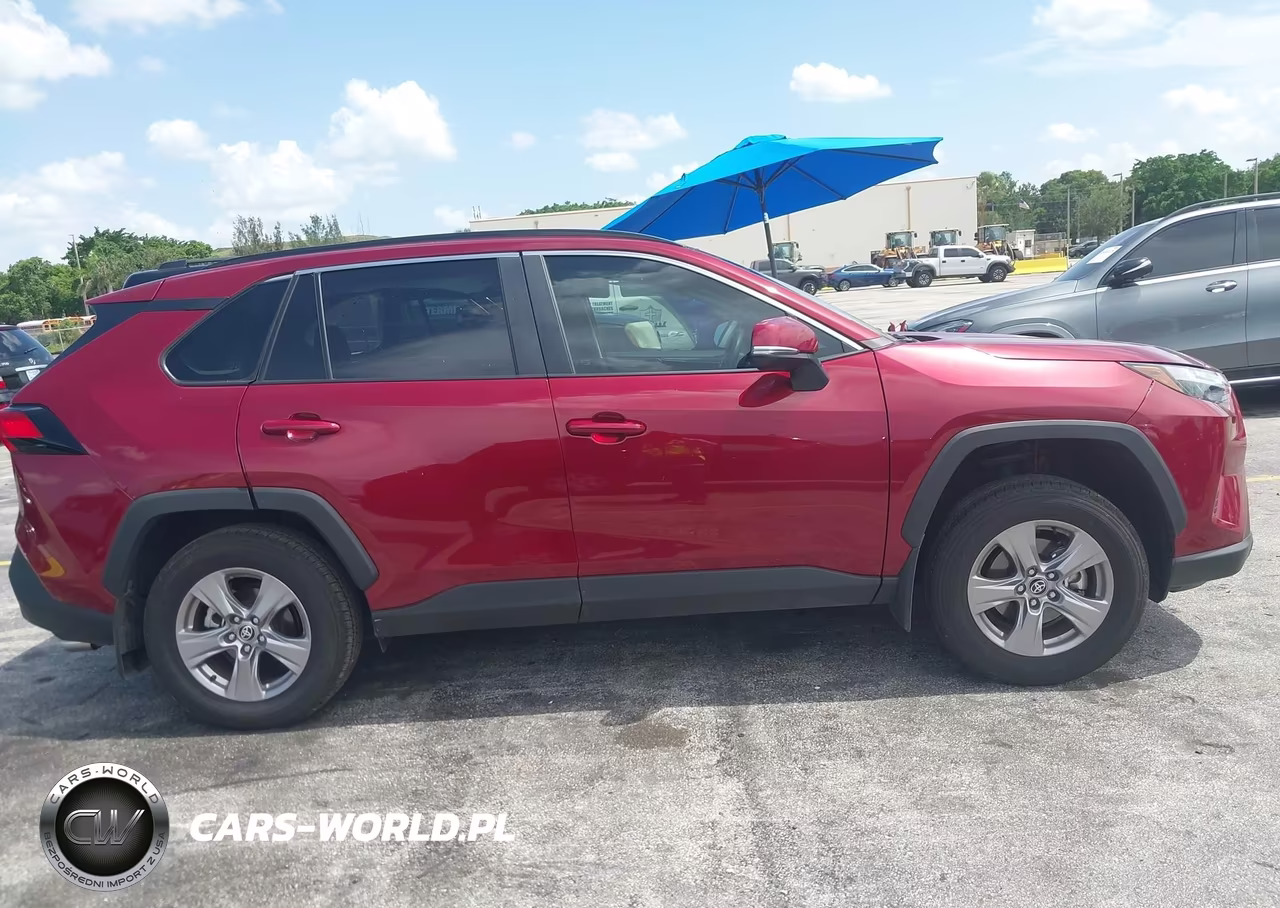 2025 Toyota Rav4 Xle VIN:2T3W1RFV3SW420378 - 13