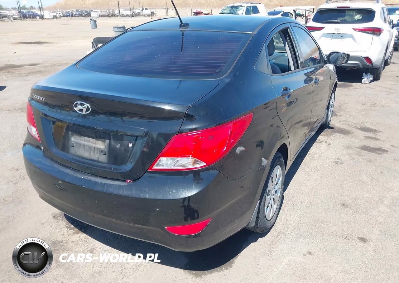 2015 Hyundai Accent Gls VIN:KMHCT4AE3FU935614 - 4