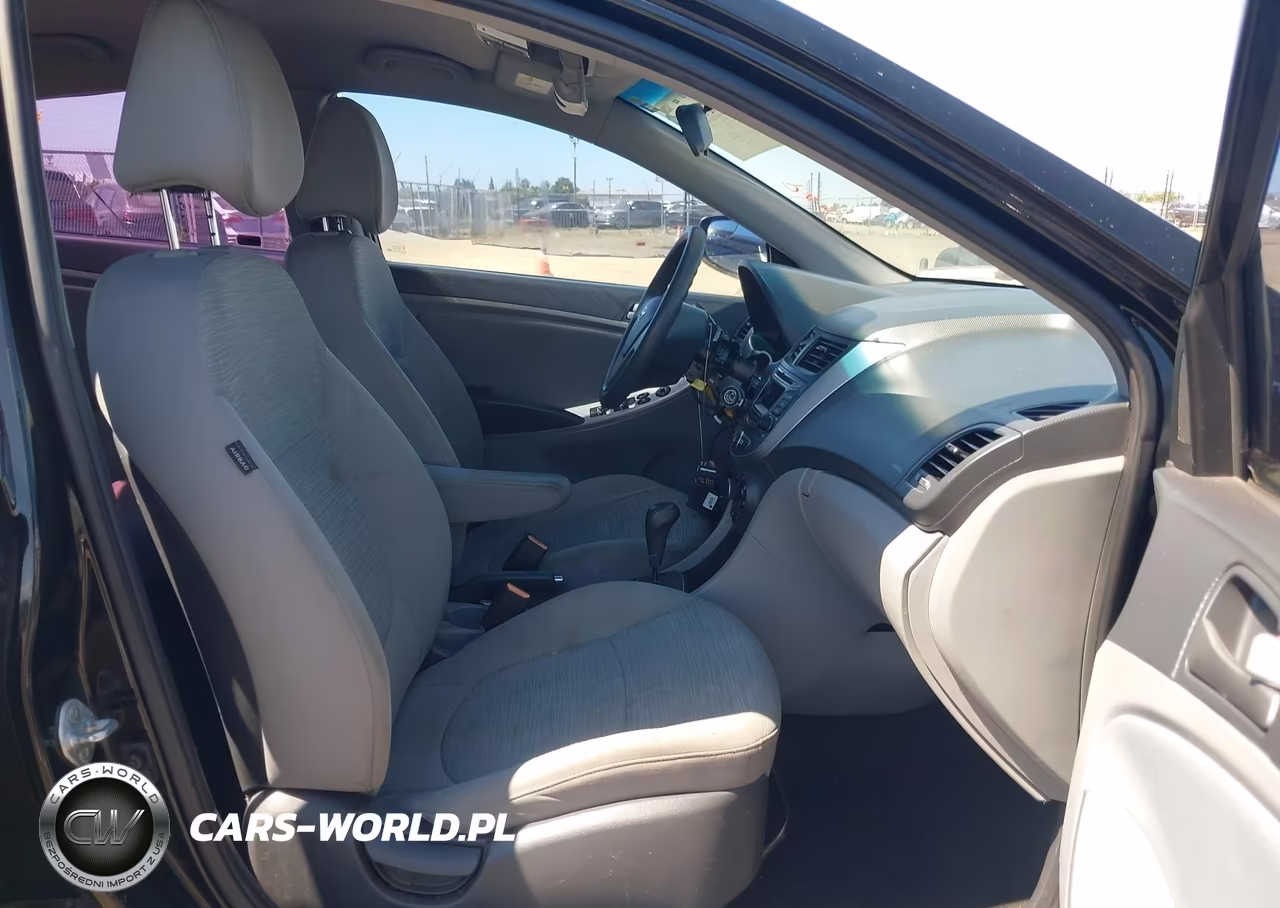 2015 Hyundai Accent Gls VIN:KMHCT4AE3FU935614 - 5