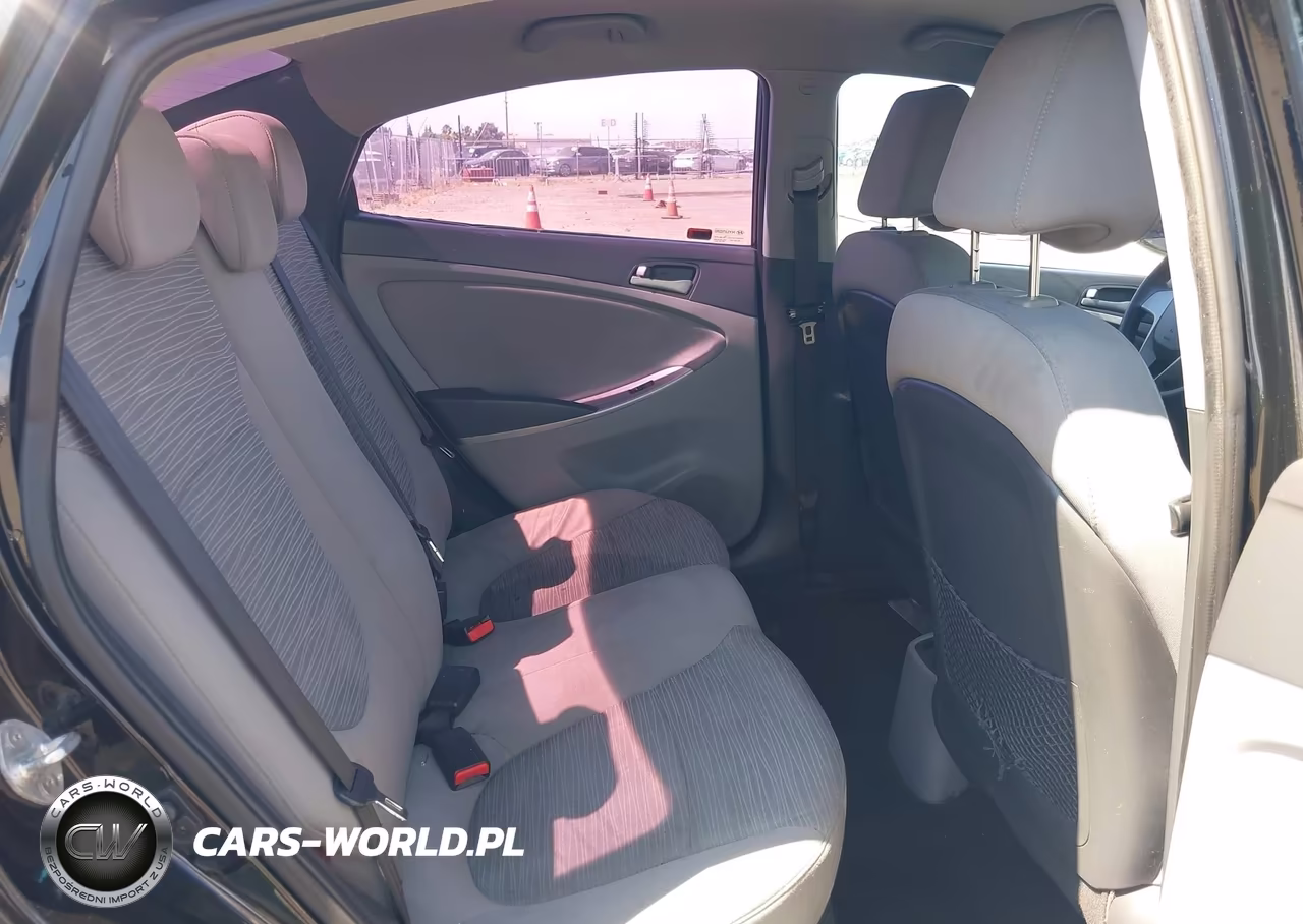 2015 Hyundai Accent Gls VIN:KMHCT4AE3FU935614 - 8
