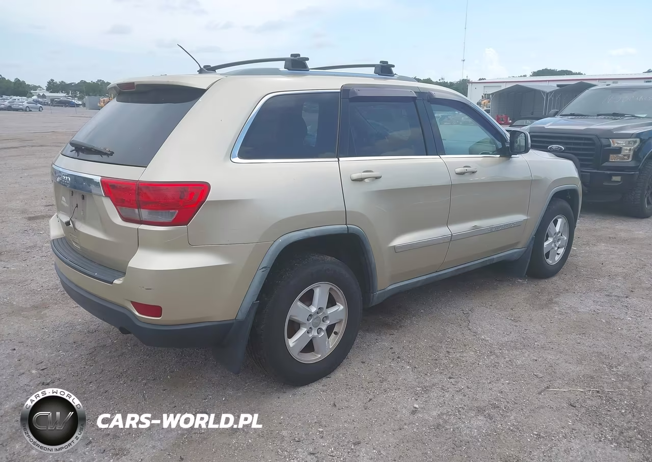 2012 Jeep Grand Cherokee Laredo VIN:1C4RJFAG4CC179939 - 4