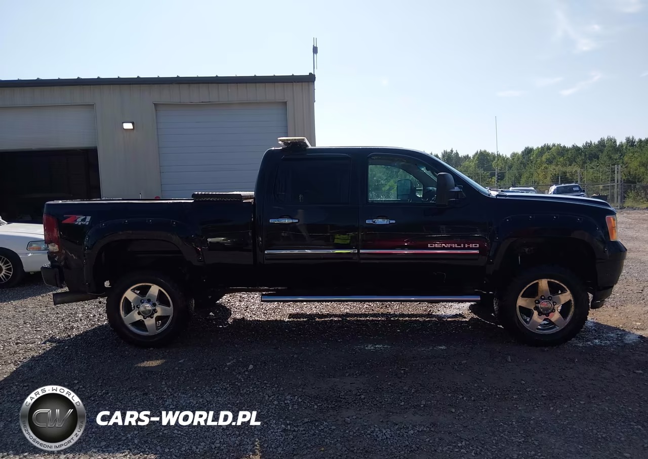 2011 GMC Sierra 2500Hd Denali VIN:1GT125C82BF183592 - 13