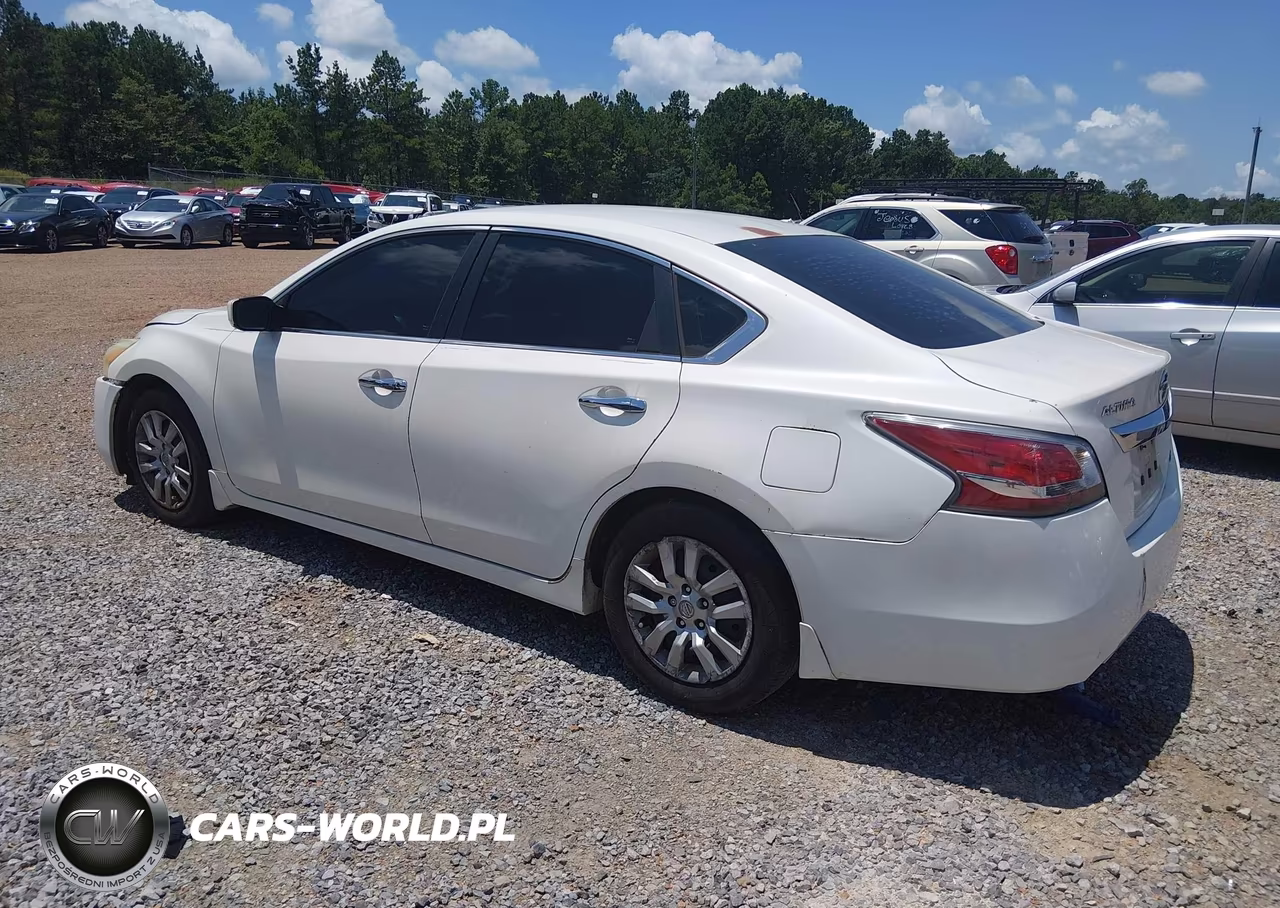 2014 Nissan Altima 2.5 S VIN:1N4AL3AP8EN352056 - 3