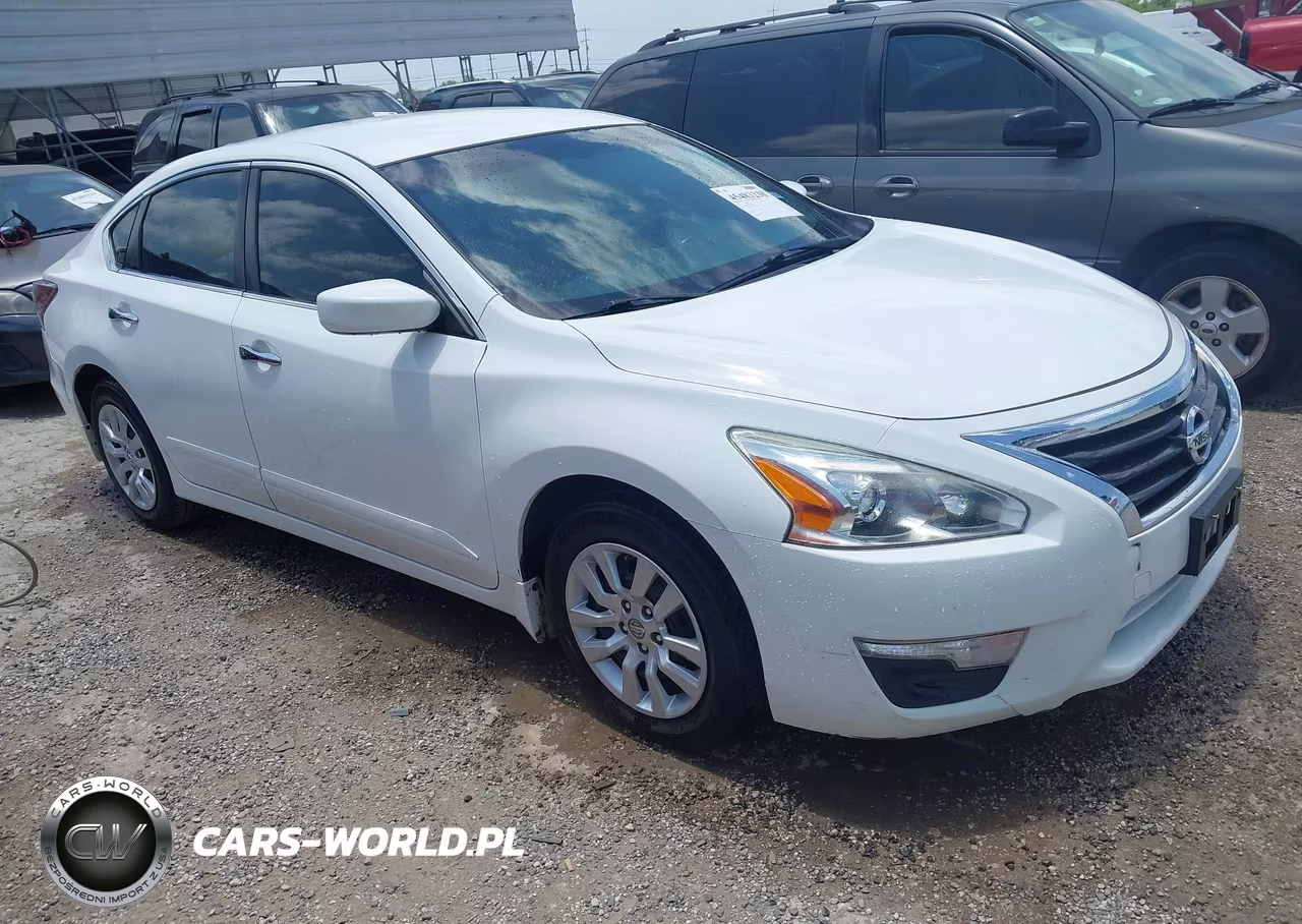 2015 Nissan Altima 2.5 S – zdjęcie 1 z 11