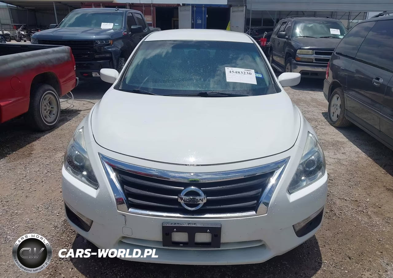 2015 Nissan Altima 2.5 S VIN:1N4AL3AP6FN915493 - 6