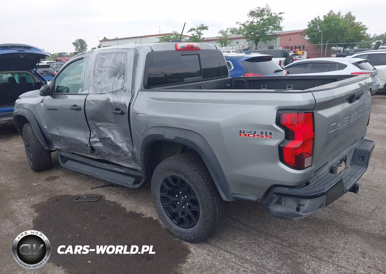 2024 Chevrolet Colorado 4Wd Trail Boss VIN:1GCPTEEKXR1195786 - 3