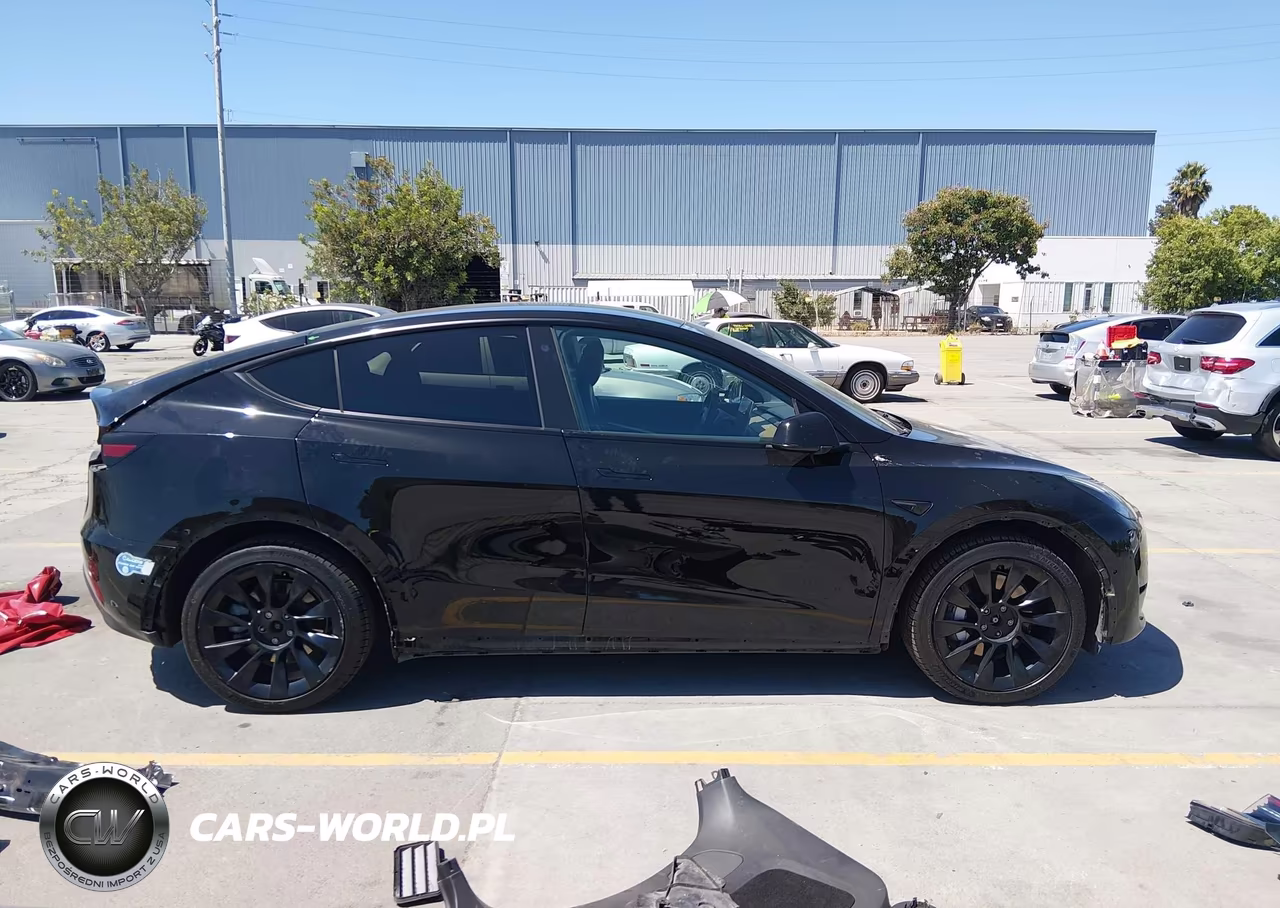 2021 Tesla Model Y Long Range Dual Motor All-Wheel Drive VIN:5YJYGDEE7MF076557 - 14