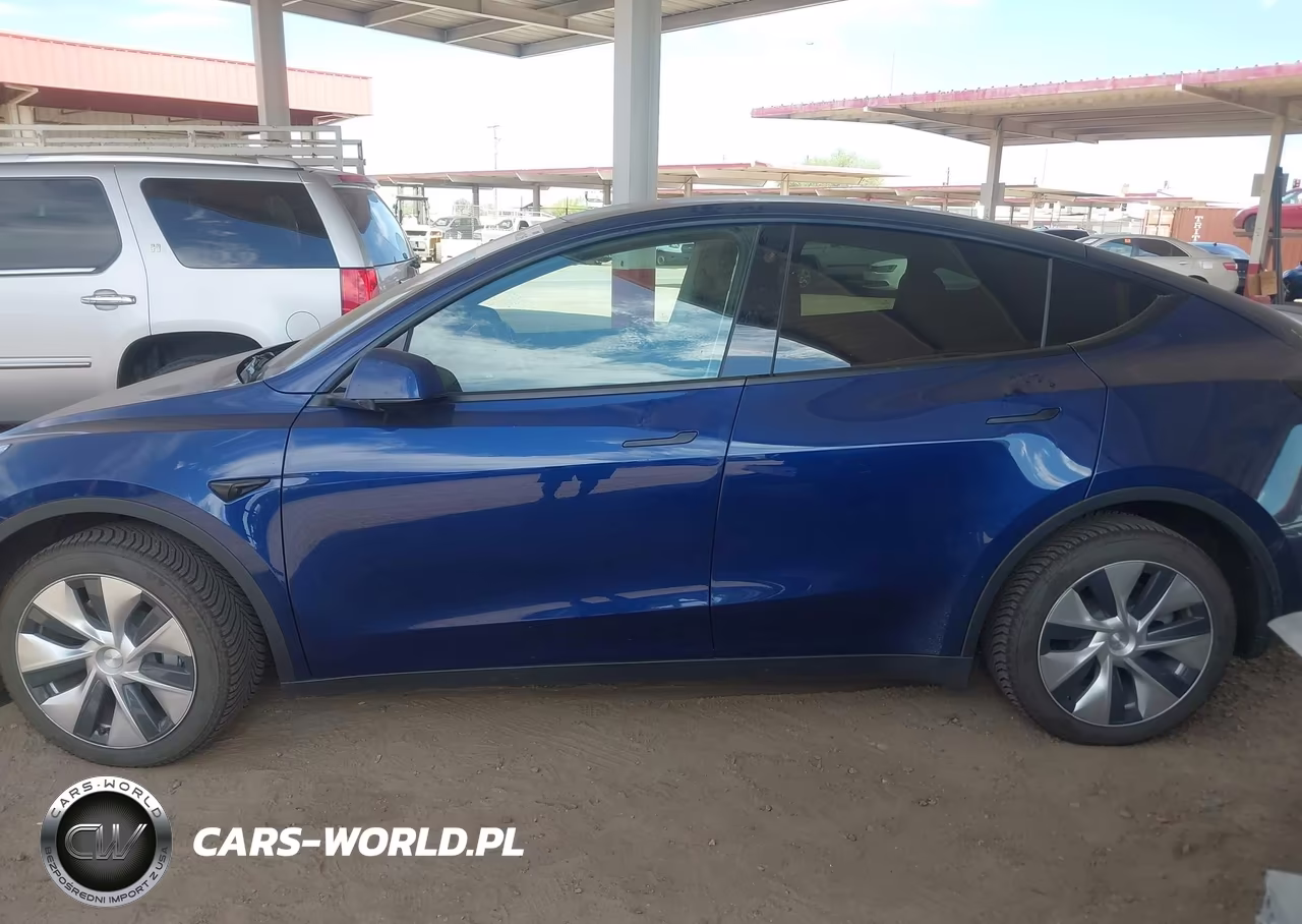 2022 Tesla Model Y VIN:7SAYGDEE7NF369556 - 14