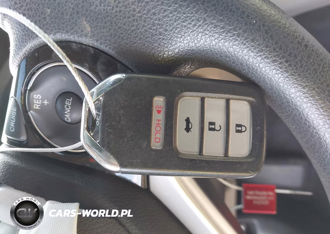 2015 Honda Civic Hybrid VIN:19XFB4F24FE000782 - 11