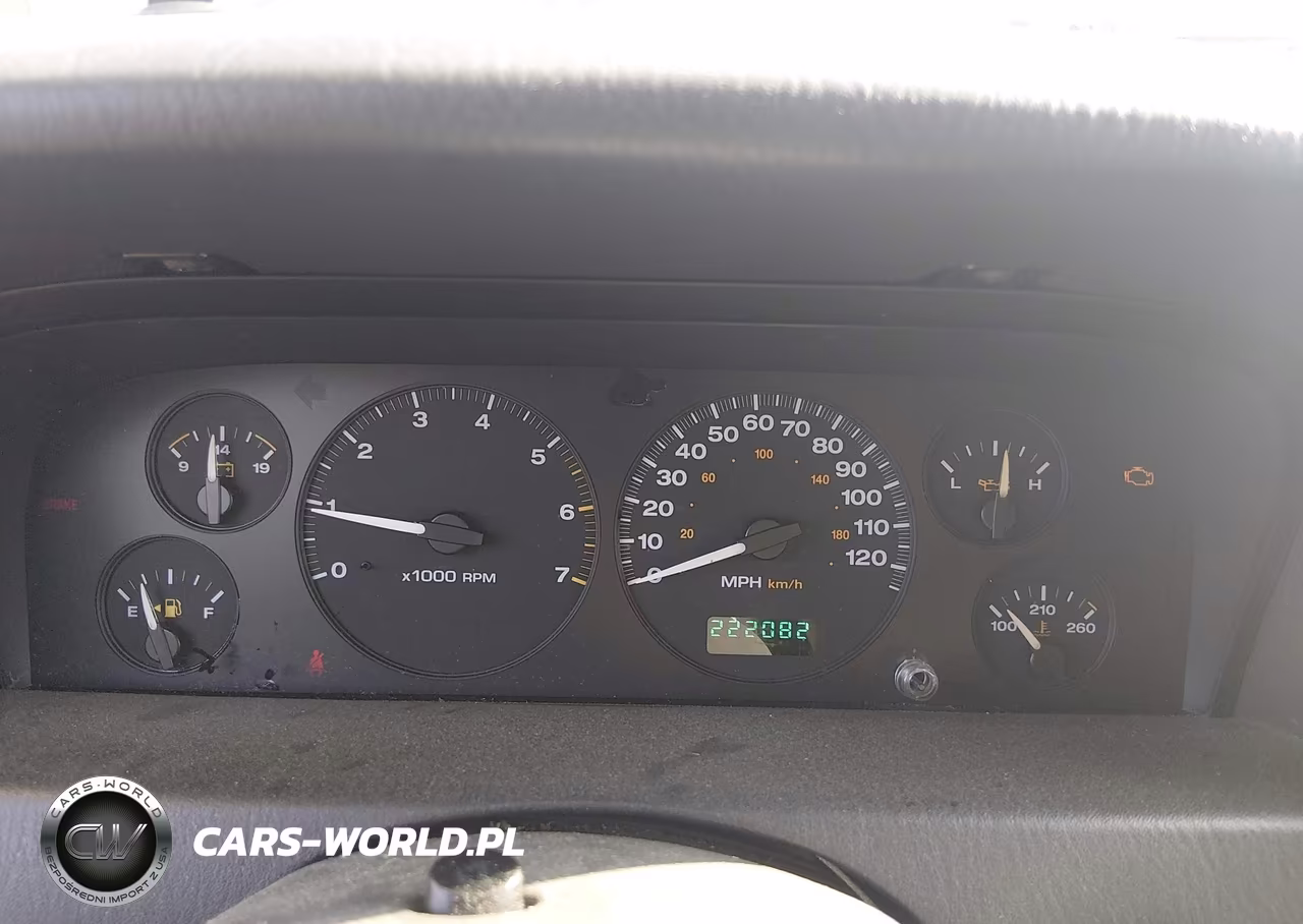 2004 Jeep Grand Cherokee Laredo VIN:1J4GW48S04C123659 - 7