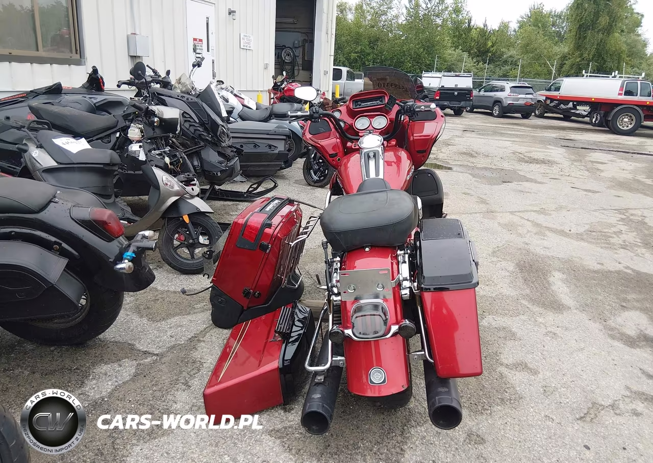 2012 Harley-Davidson Fltru Road Glide Ultra VIN:1HD1KGM12CB607776 - 6