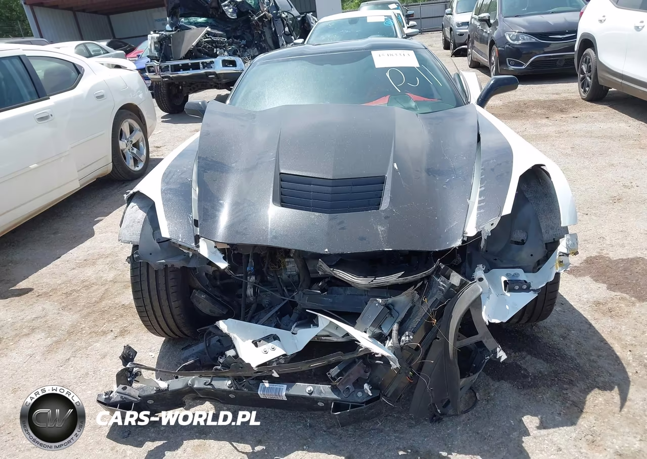 2015 Chevrolet Corvette Stingray VIN:1G1YF2D74F5106055 - 12