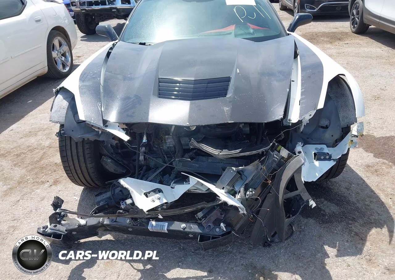 2015 Chevrolet Corvette Stingray VIN:1G1YF2D74F5106055 - 6