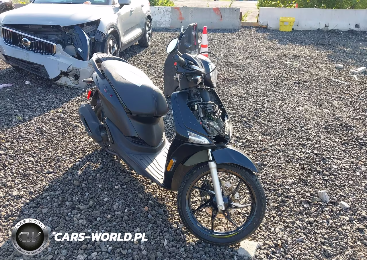 2022 Piaggio Liberty 150-150 S-150 Baci Perugina – zdjęcie 1 z 13