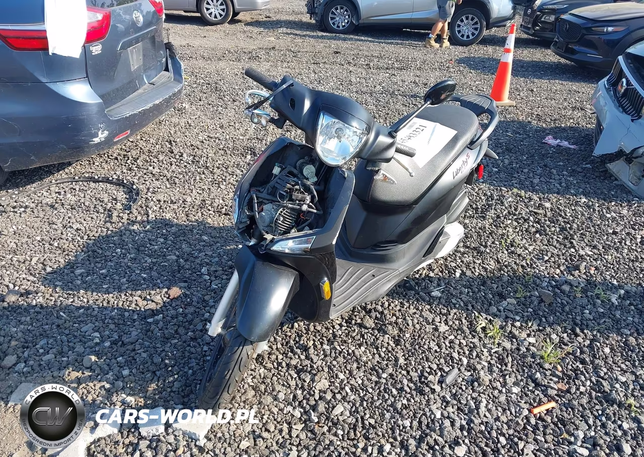2022 Piaggio Liberty 150-150 S-150 Baci Perugina VIN:ZAPM898G1N7003471 - 2