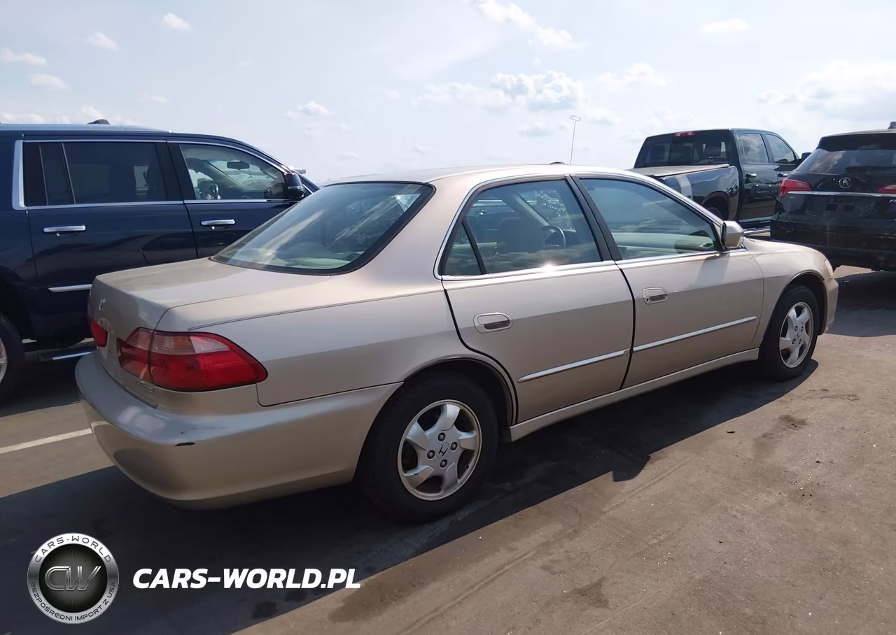 2000 Honda Accord 2.3 Ex VIN:1HGCG6677YA094868 - 4