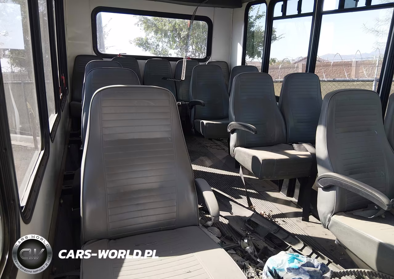 2013 Ford Econoline E350 Super Duty Ctway Van VIN:1FDEE3FL8DDA59558 - 8