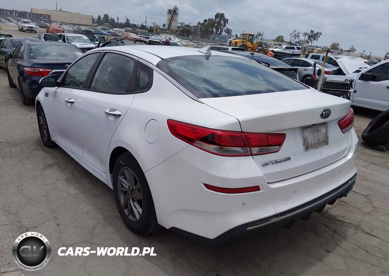 2019 Kia Optima Lx VIN:5XXGT4L35KG320452 - 3