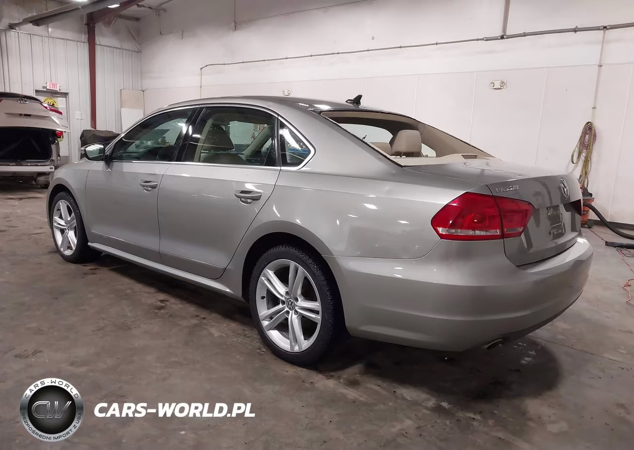 2012 Volkswagen Passat 2.0L Tdi Sel Premium VIN:1VWCN7A31CC054763 - 3