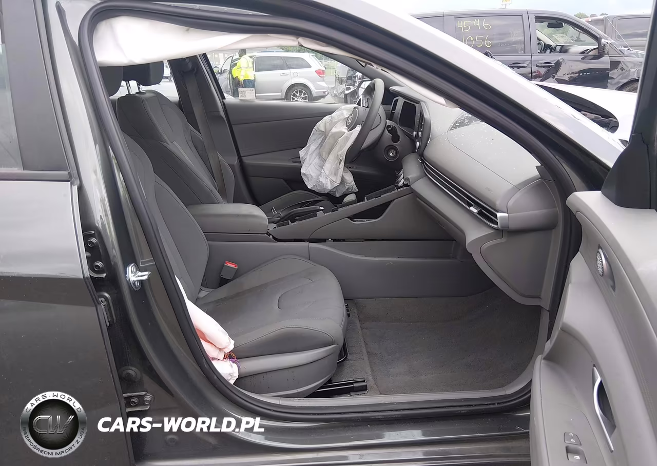 2025 Hyundai Elantra Se VIN:KMHLL4DG1SU943072 - 5