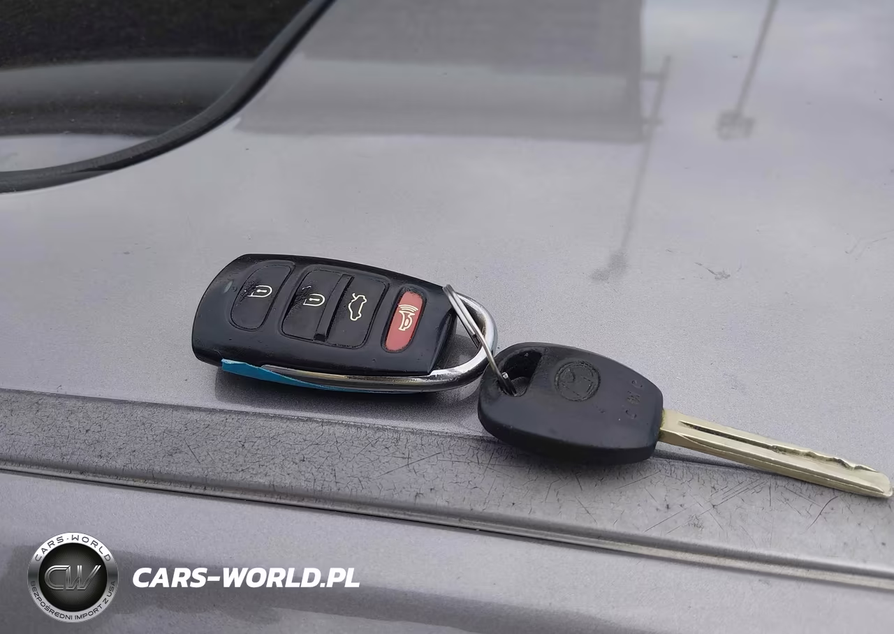 2007 Hyundai Azera Limited-Se VIN:KMHFC46F07A143759 - 11