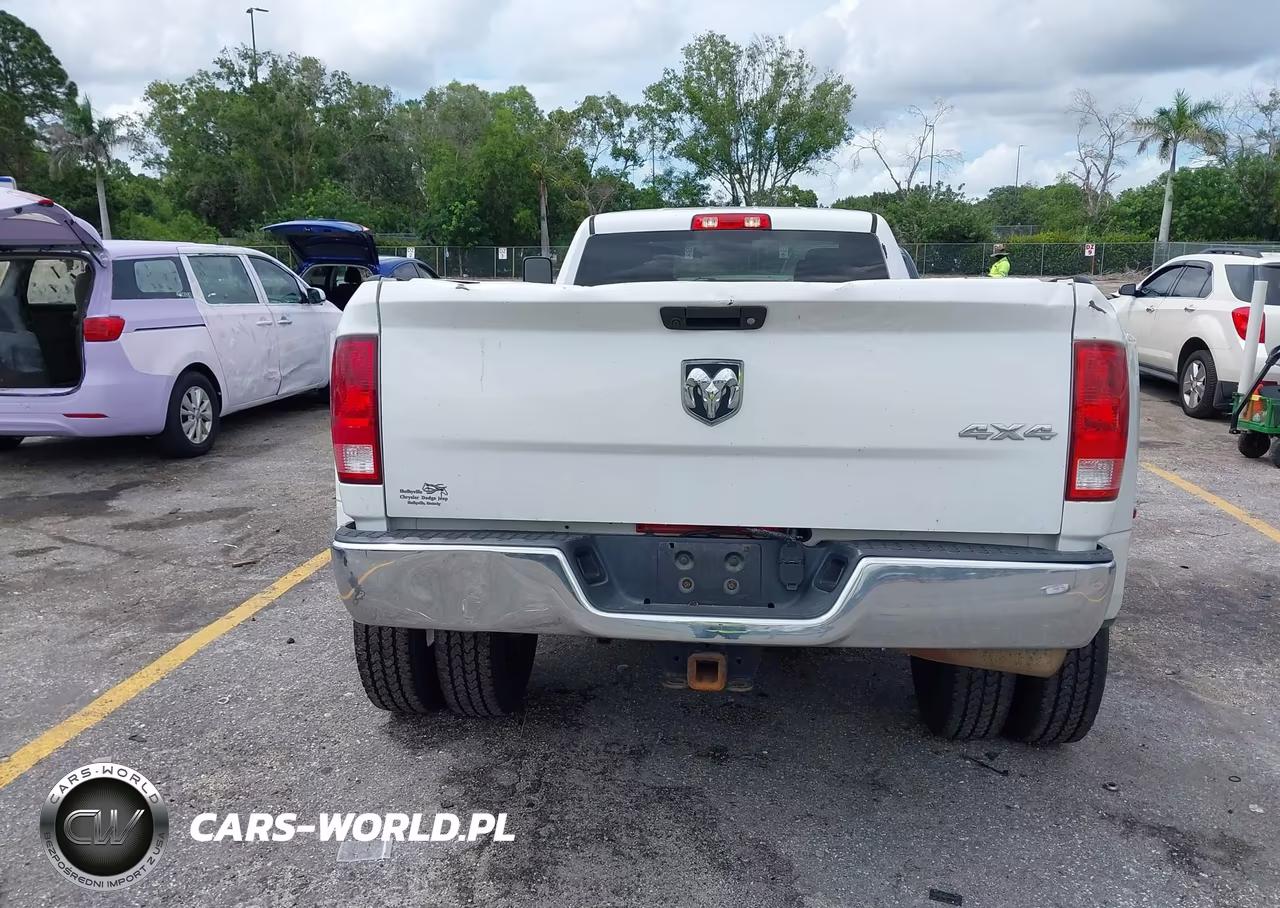 2018 Ram 3500 Tradesman 4X4 8' Box VIN:3C63RRGL5JG330423 - 15
