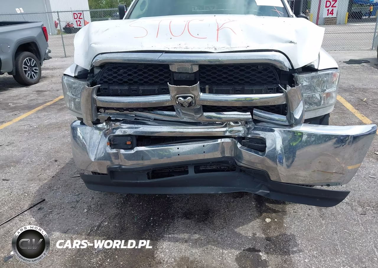 2018 Ram 3500 Tradesman 4X4 8' Box VIN:3C63RRGL5JG330423 - 6