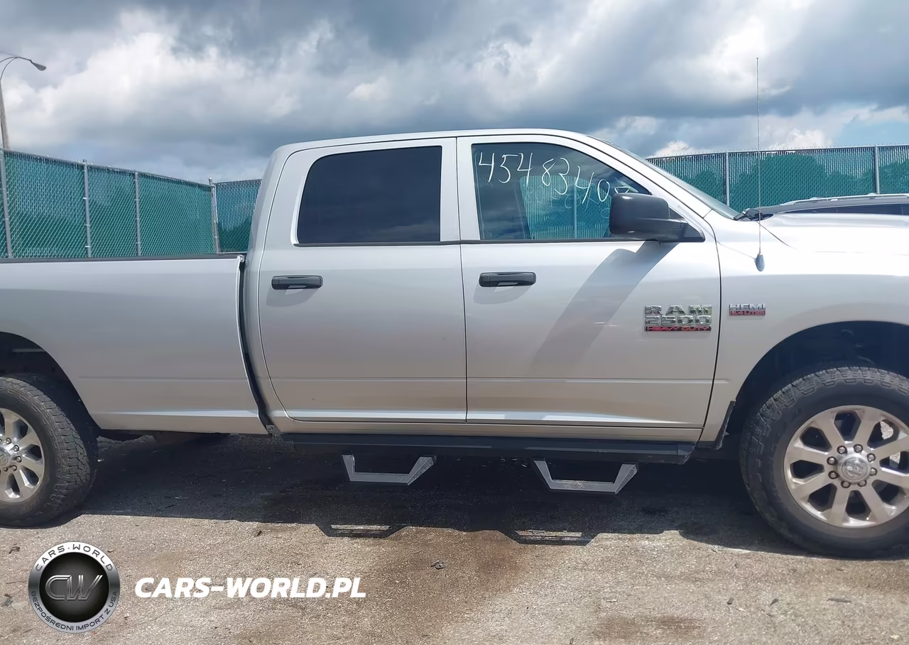 2014 Ram 2500 Tradesman VIN:3C6UR5HJ1EG113645 - 13