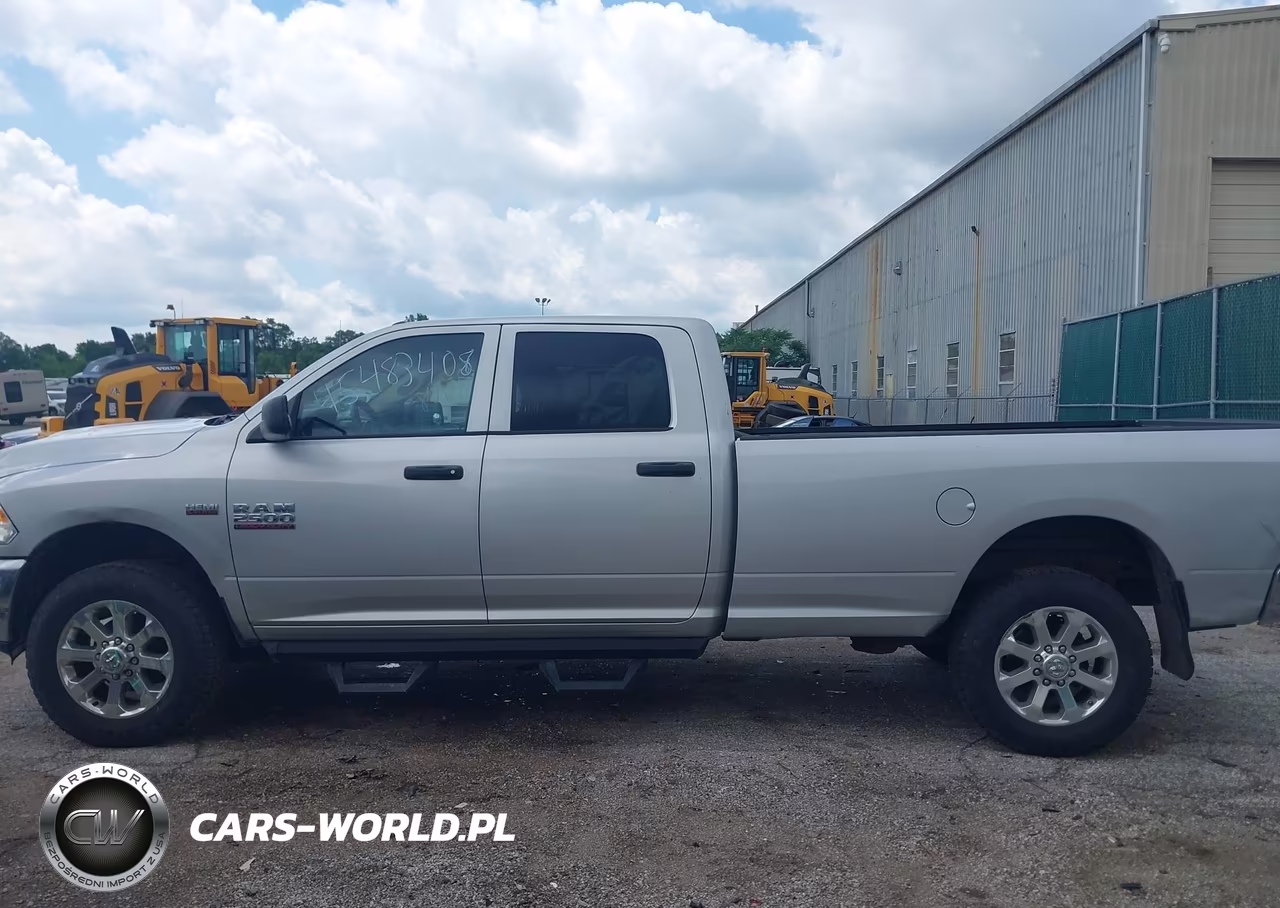 2014 Ram 2500 Tradesman VIN:3C6UR5HJ1EG113645 - 14
