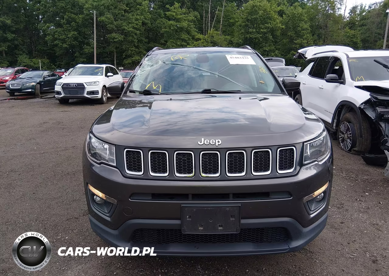 2019 Jeep Compass Latitude 4X4 VIN:3C4NJDBB2KT748585 - 12