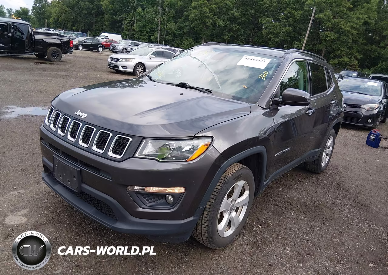 2019 Jeep Compass Latitude 4X4 VIN:3C4NJDBB2KT748585 - 2