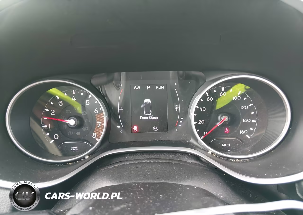 2019 Jeep Compass Latitude 4X4 VIN:3C4NJDBB2KT748585 - 7