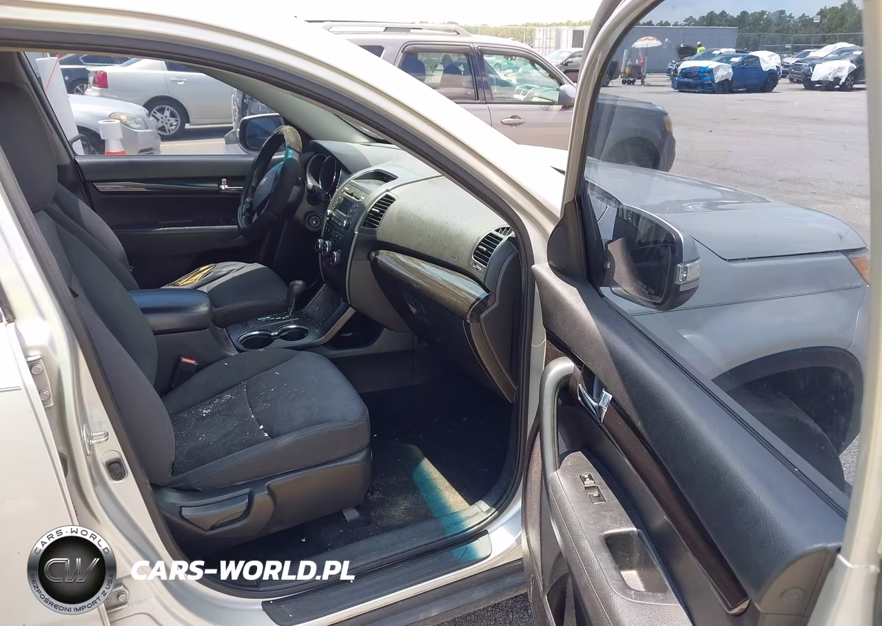 2013 Kia Sorento Lx VIN:5XYKT3A1XDG312772 - 5